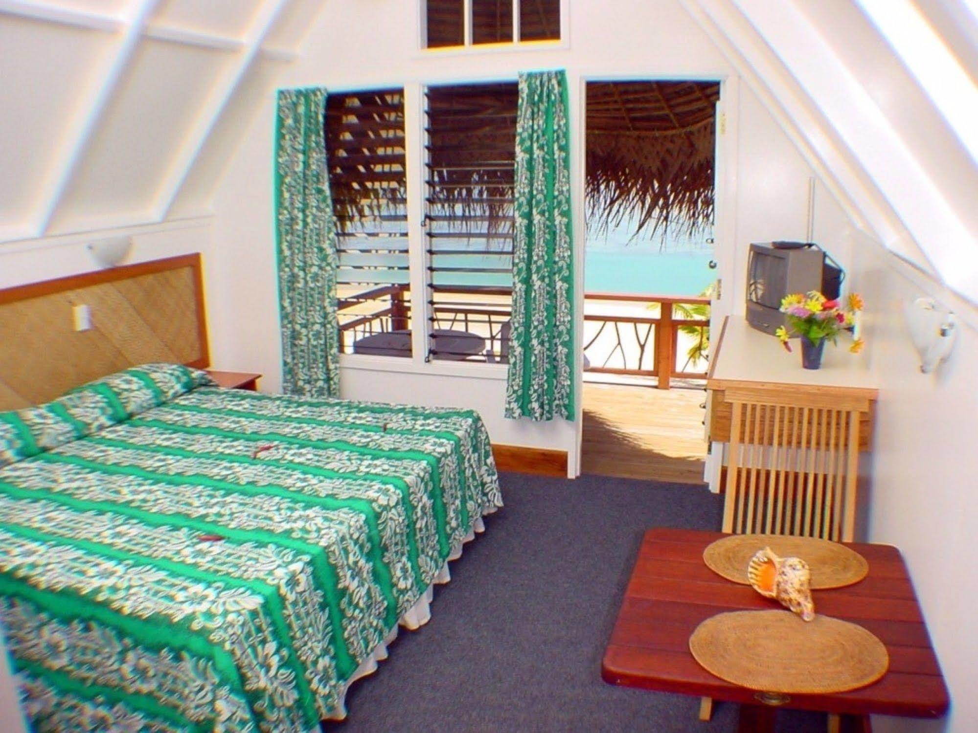 Paradise Cove Lodge Arutanga Exterior photo